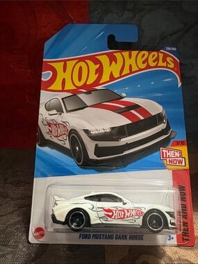 🛍️5/$20🛍️Hot Wheels Ford Mustang Dark Horse